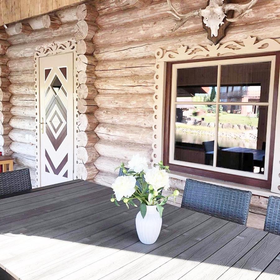 Jurvinge Hotel Zadvainai Екстериор снимка