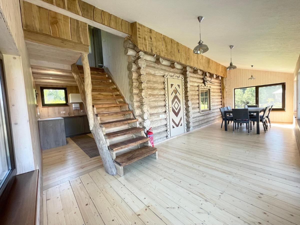 Jurvinge Hotel Zadvainai Екстериор снимка