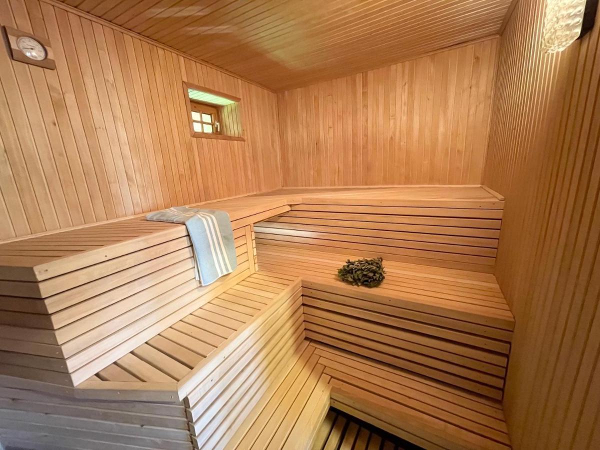 Jurvinge Hotel Zadvainai Екстериор снимка