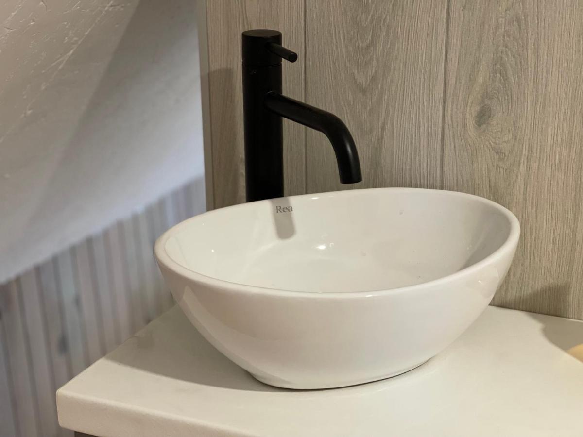 Jurvinge Hotel Zadvainai Екстериор снимка