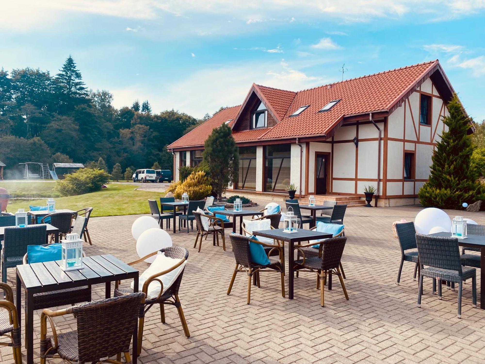 Jurvinge Hotel Zadvainai Екстериор снимка