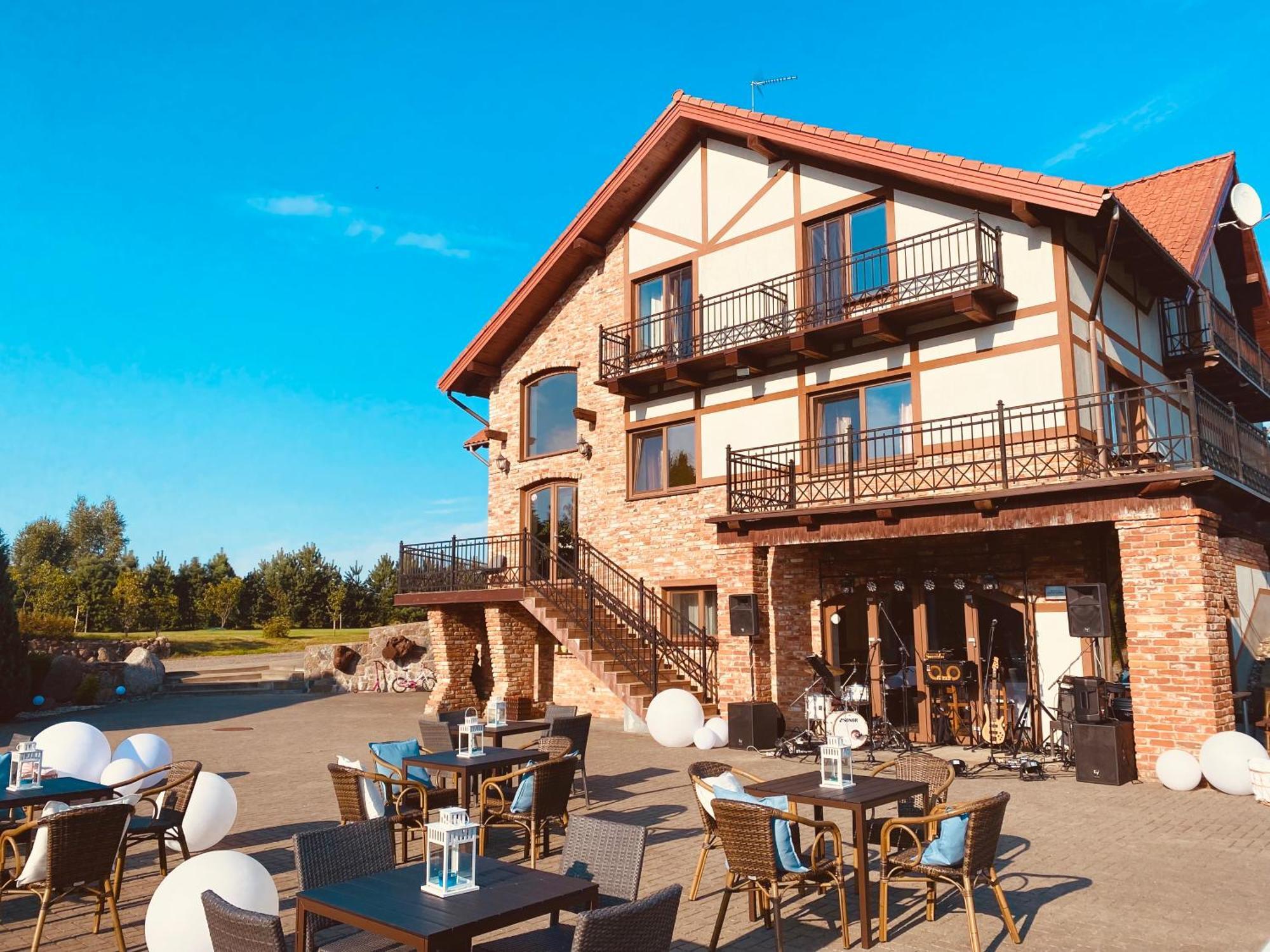 Jurvinge Hotel Zadvainai Екстериор снимка
